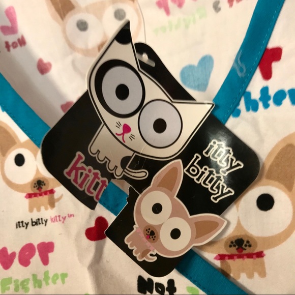 Scrub Top - Picture 2 of 4